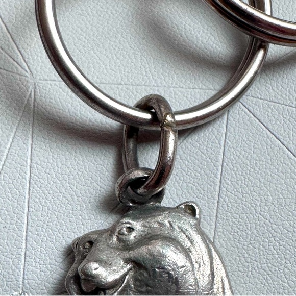 🐻 Hip Vintage 1997 Coca Cola Bear Pewter Silver Holiday Key Chain Ring - Picture 7 of 13